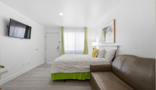 Family Single Room