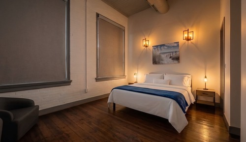 Luxury Condo, Kitchen, City View