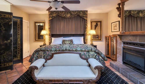 Romantic Cottage, 1 King Bed, Non Smoking, Pets Allowed
