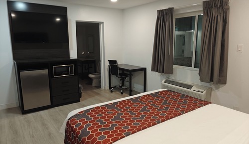 Jacuzzi Queen Suites