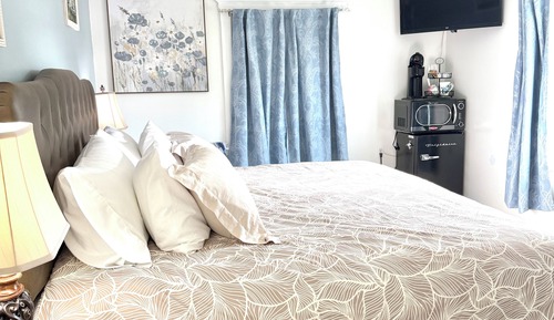 King Room, Lake View