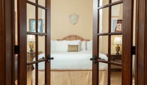 Suite, 1 Bedroom (Robin)