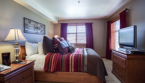 Condo, 2 Bedrooms