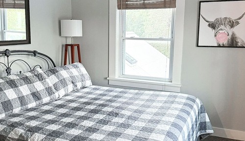 Studio, 1 King Bed with Sofa bed