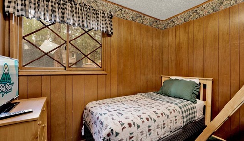 House, Multiple Beds, Balcony, Mountain View (1336)