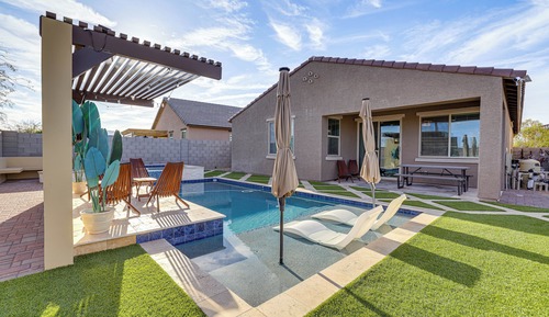 House (4 Bedrooms)
