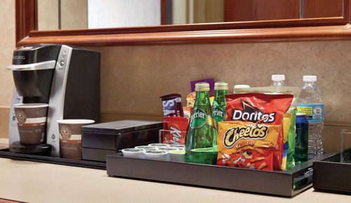 Premium Room, 1 King Bed, Accessible (Hearing)