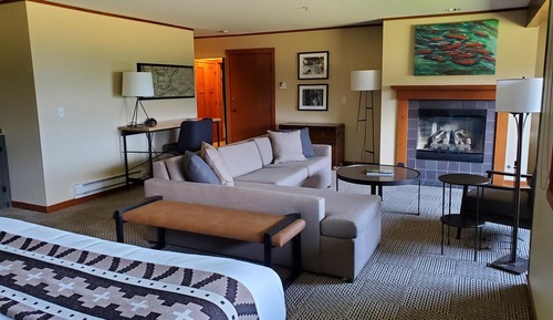 Suite (Hood River)