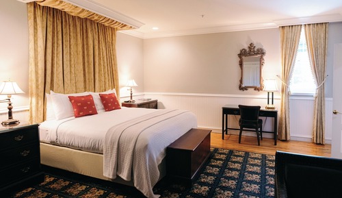 Deluxe Room, 1 King Bed