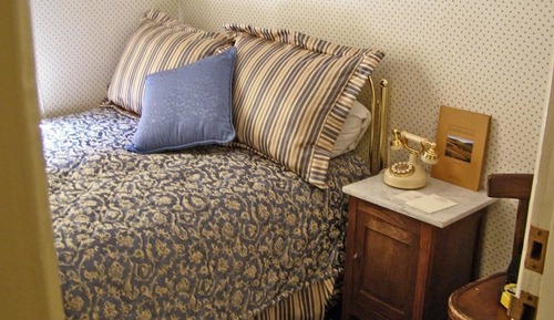 Economy Room, 1 Double Bed, Shared Bathroom (European - Double)