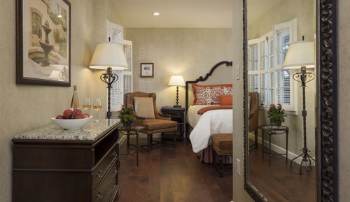 Junior Suite, 1 King Bed, Accessible