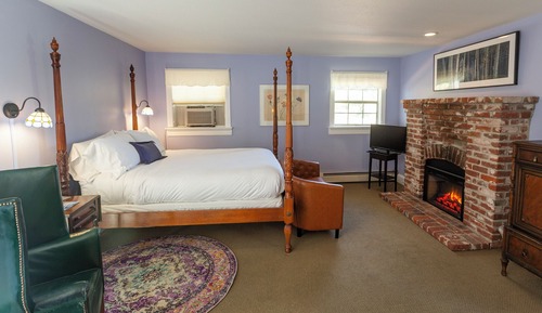 04-Tiffany room