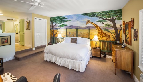 12-Safari room