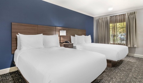 Standard Room, 2 Queen Beds, Non Smoking
