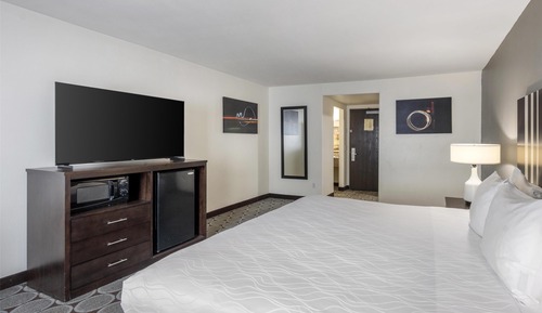 Suite, 1 King Bed, Non Smoking, Refrigerator & Microwave