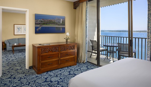 Water View Suite 1 King