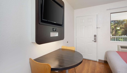 Standard Room, 2 Double Beds, Non Smoking