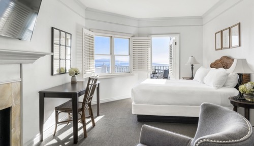 Ocean View Queen + Balcony