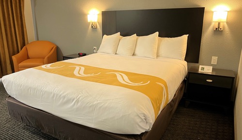 Room, 1 King Bed, Non Smoking (Efficiency)