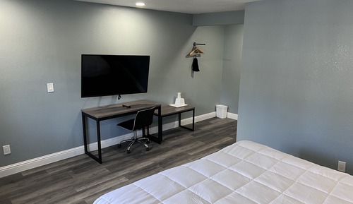 Premium Suite