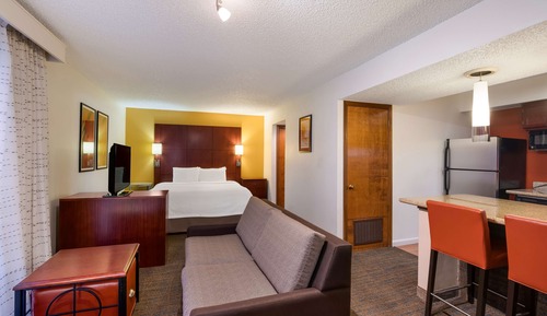 Suite, 1 King Bed, Non Smoking (with Sofabed, Full Kitchen)
