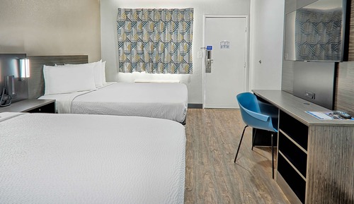 Standard Room, 2 Queen Beds, Non Smoking