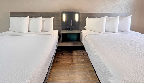 Deluxe Room, 2 Double Beds, Accessible, Non Smoking