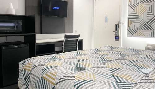 Standard Room, 1 King Bed, Non Smoking