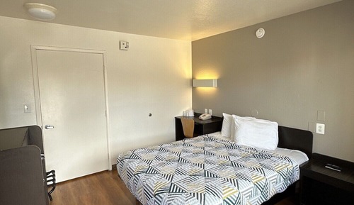 Standard Room, 1 Double Bed, Accessible, Non Smoking