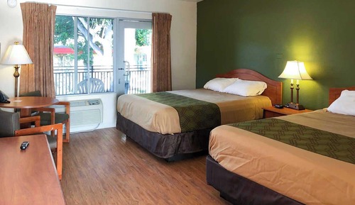 Double Queen Room