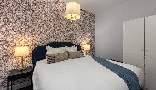 Comfort Apartment, 2 Bedrooms, Non Smoking, Fireplace (9TH)