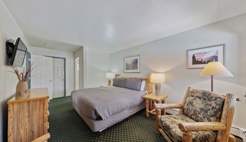 Room, 2 Bedrooms
