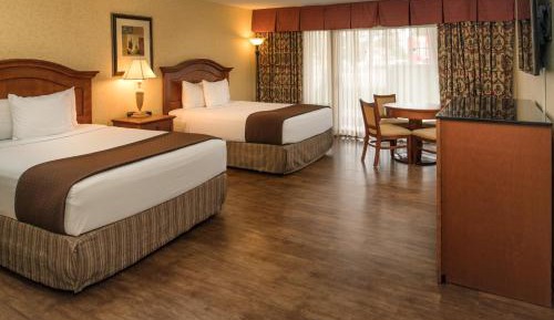 Premium Queen Room with Two Queen Beds