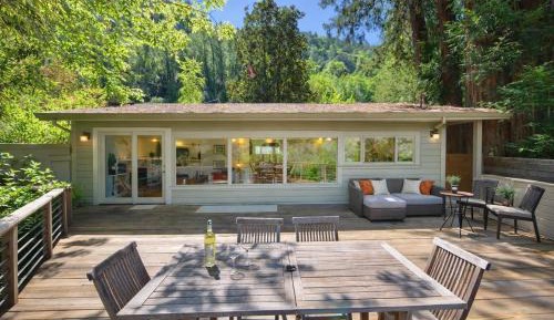 Two-Bedroom Holiday Home