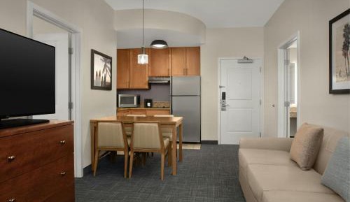 Two-Bedroom Suite with Roll-In Shower - Mobility Accessible