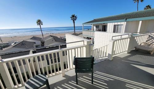 One-Bedroom Apartment with Sea View and Terrace