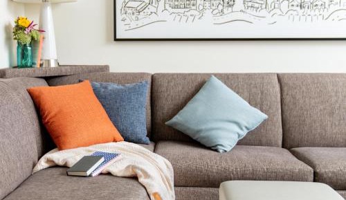 One-Bedroom Suite with King Bed, Mountain View and Sofa Bed