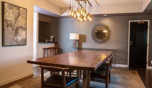 Presidential King Suite
