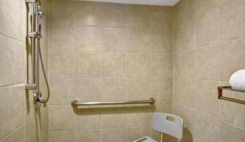 Queen Room with Two Queen Beds - Mobility Access/Non-Smoking