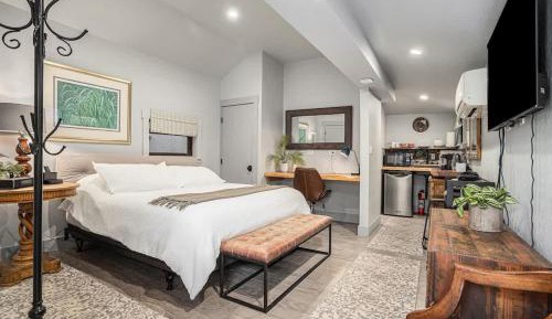 One-Bedroom House