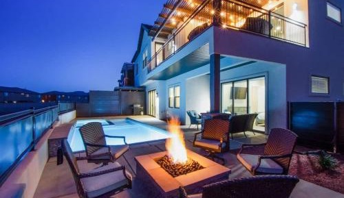 Ten-Bedroom Holiday Home