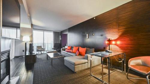 One-Bedroom Family Apartment