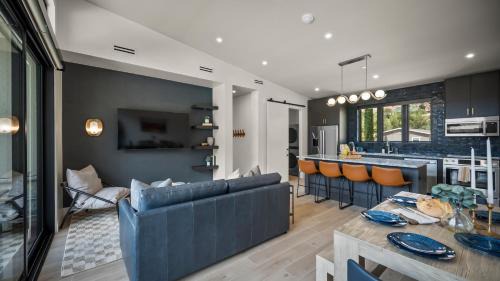 Luxury Villa 2 Bed 2 Bath