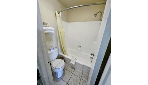 2 Queen Beds with Kitchenette Non-Smoking