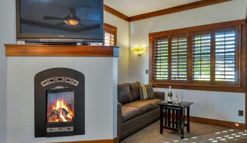 King Suite with Spa Bath