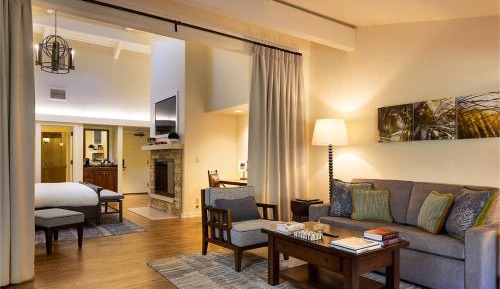 Superior King Suite