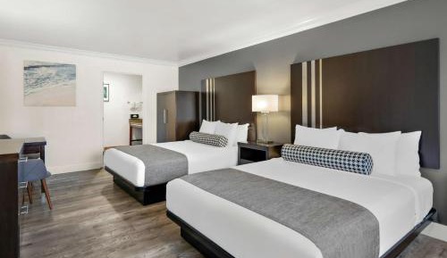 Queen Room with Two Queen Beds - Disability Access