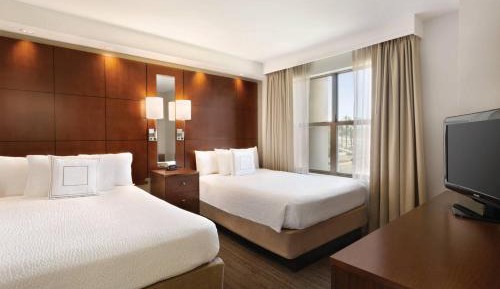 One-Bedroom Suite with Sofa Bed