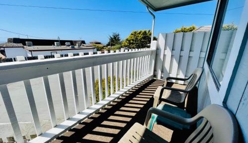 King Room with Balcony