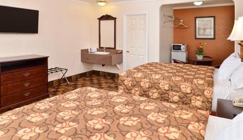 Queen Room with Two Queen Beds